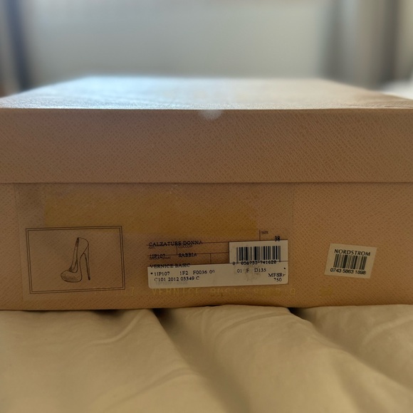 Vintage Unique Prada Heels - Picture 3 of 8